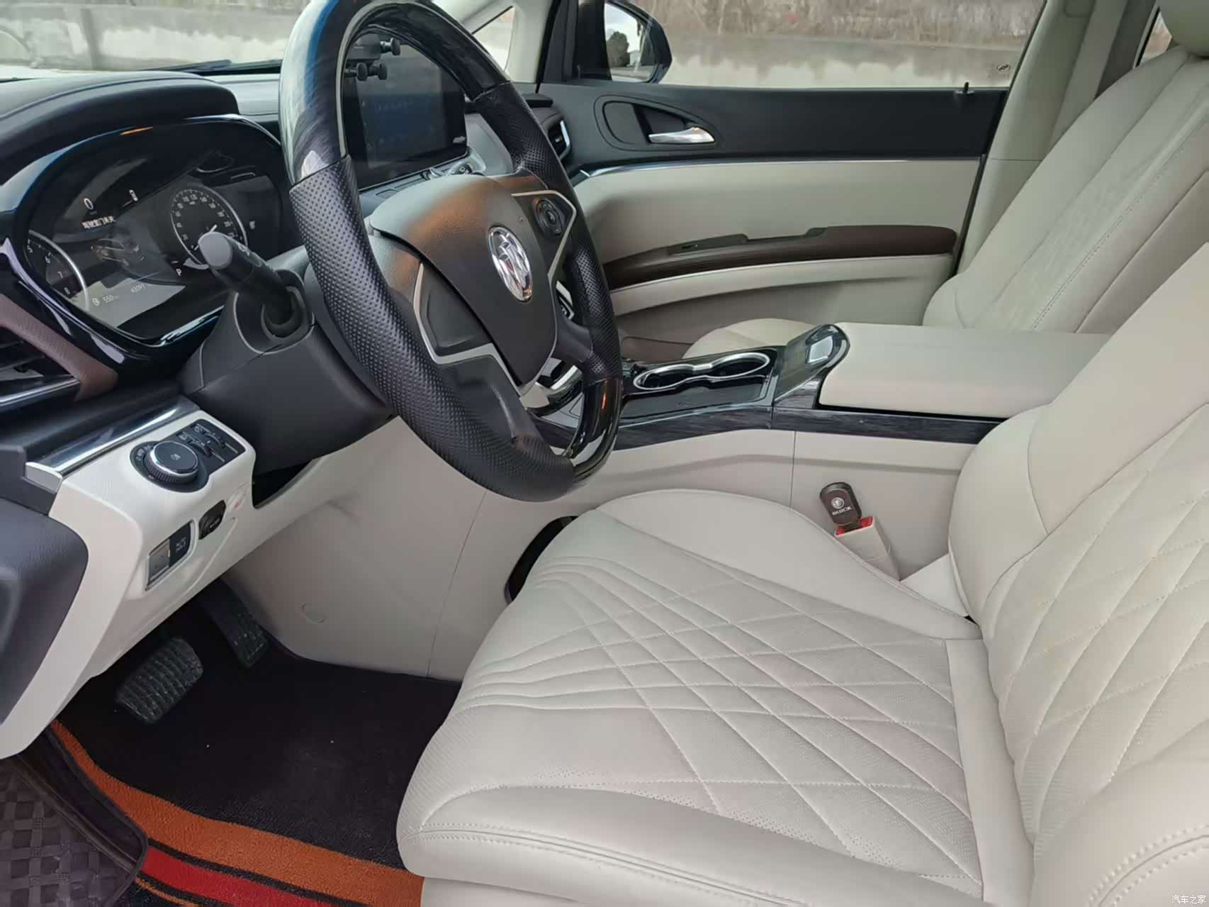 Buick GL8, 2024 4
