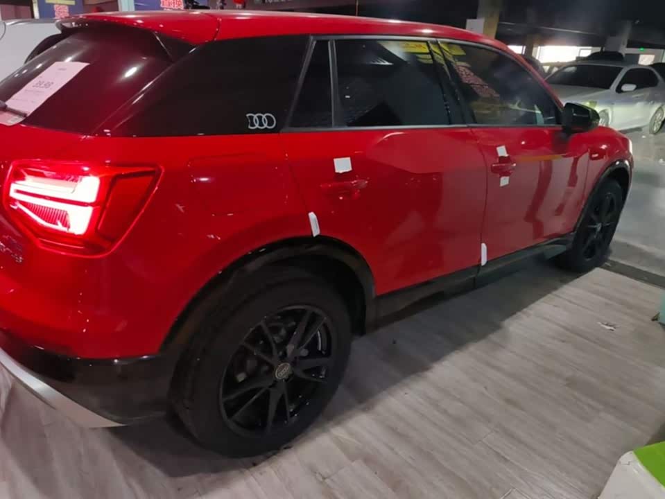 Audi Q2L Audi Q2L