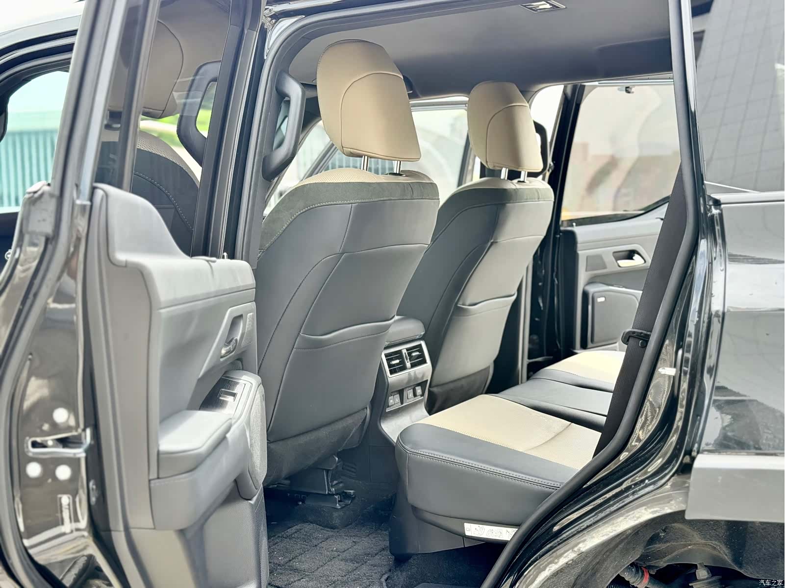 Lexus GX, 2025 все фото