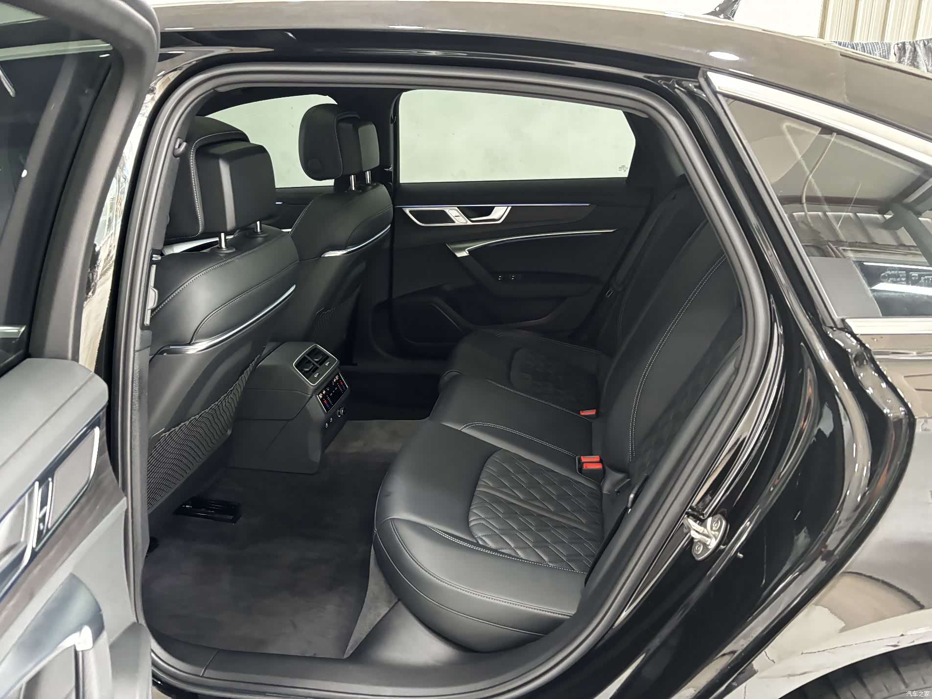 Audi A6L, 2025 21