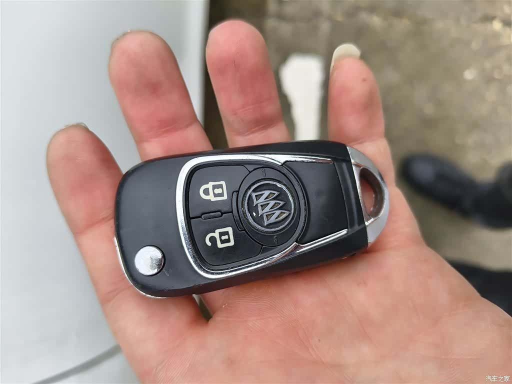 Buick V, 2018 9