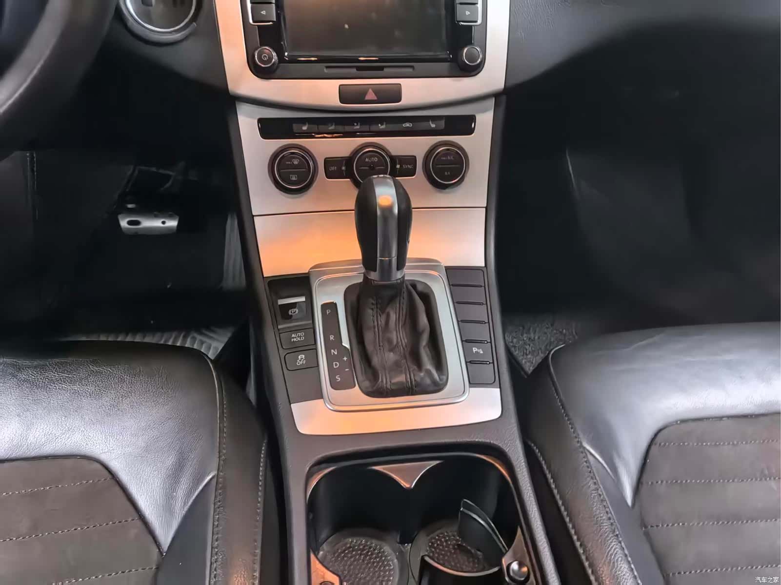 Volkswagen Magotan, 2014 15