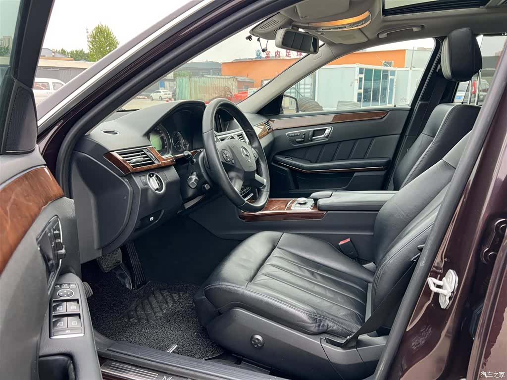 Mercedes-Benz E-Class, 2011 9