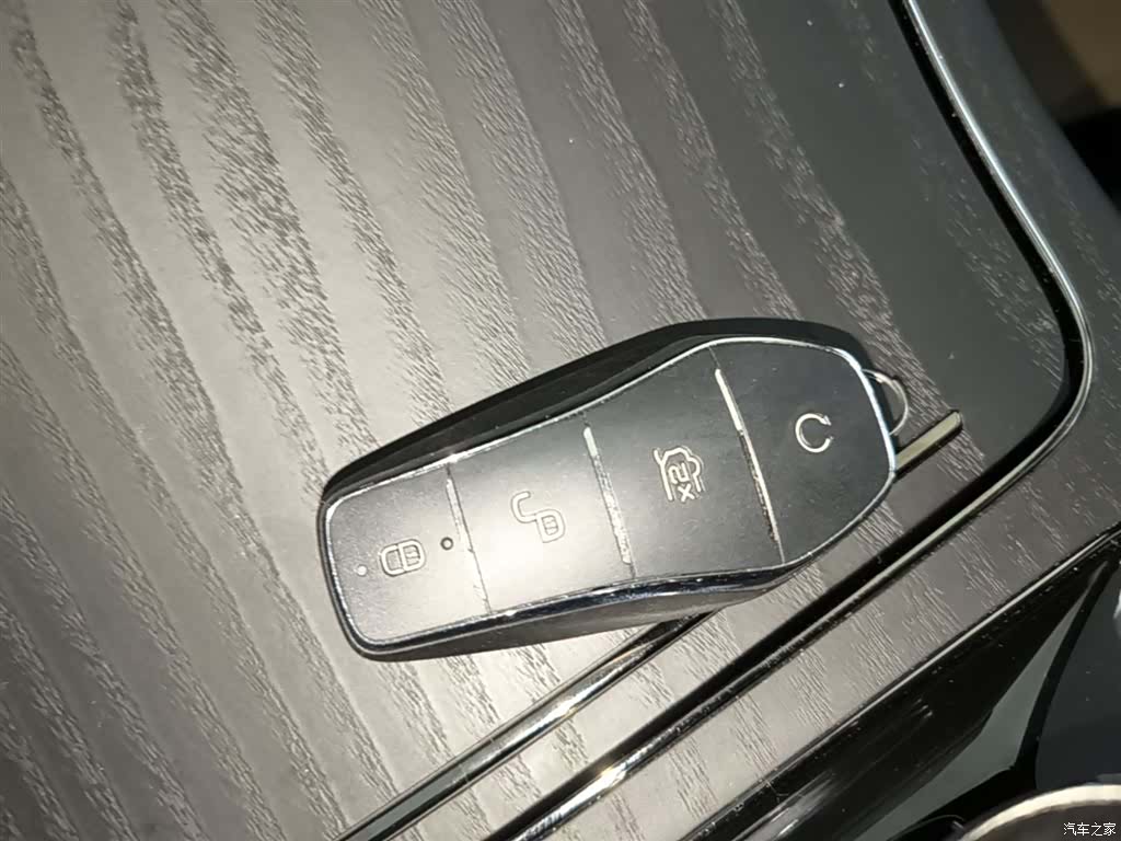 BYD Han, 2022 9