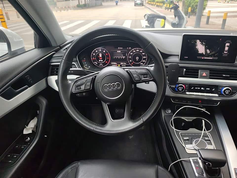 Audi A4L