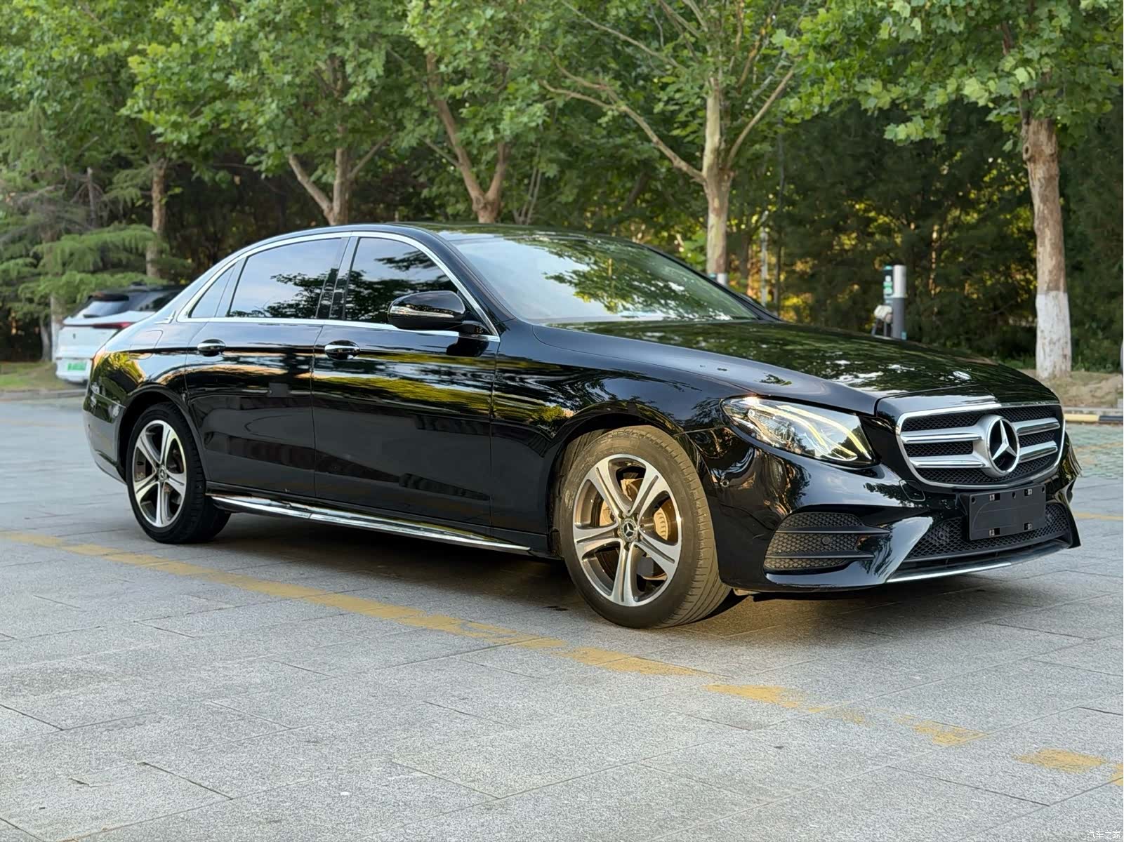 Mercedes-Benz E-Class, 2018 3