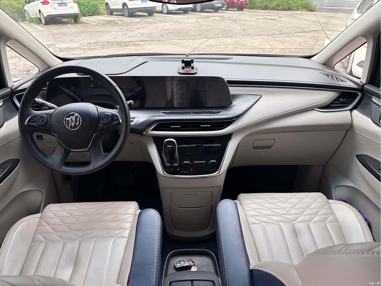 Buick GL8, 2023 9