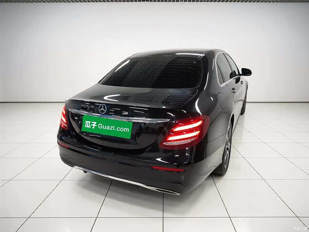 Mercedes-Benz E-Class, 2019 4