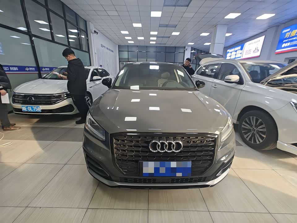 Audi Q2L
