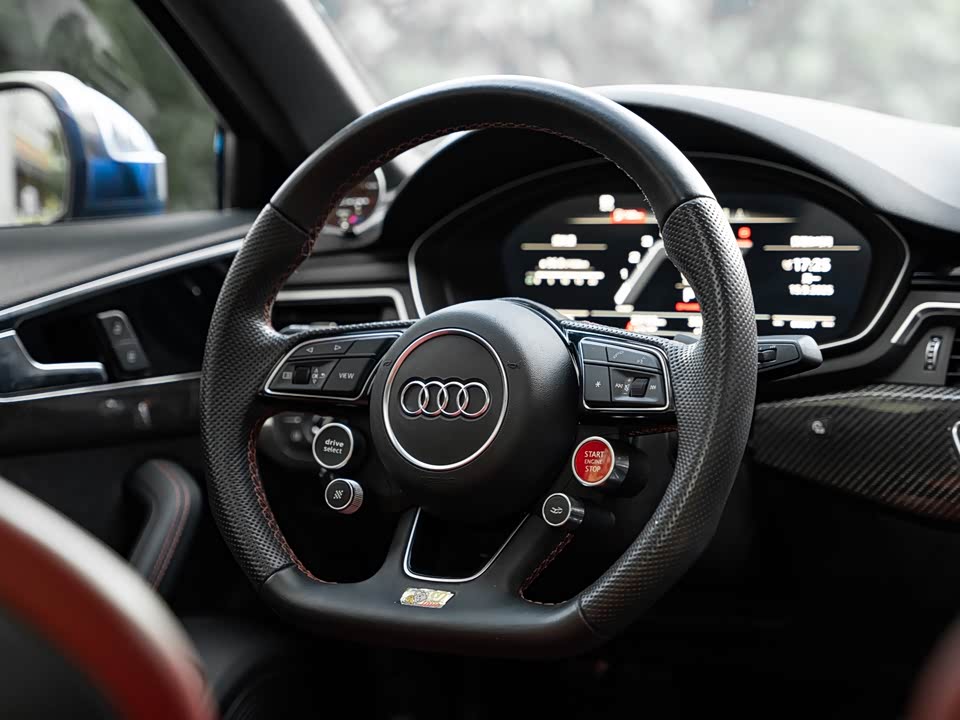 Audi S4