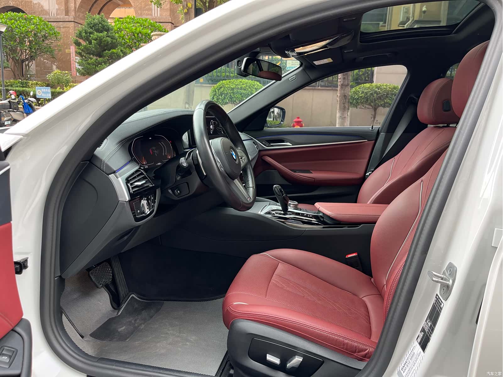BMW 5 Series, 2023 9