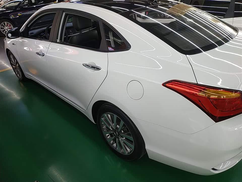 Hyundai Name picture