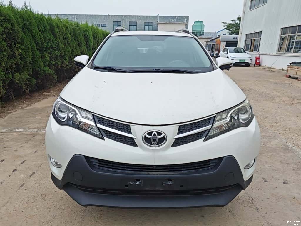 Toyota RAV4, 2016 3