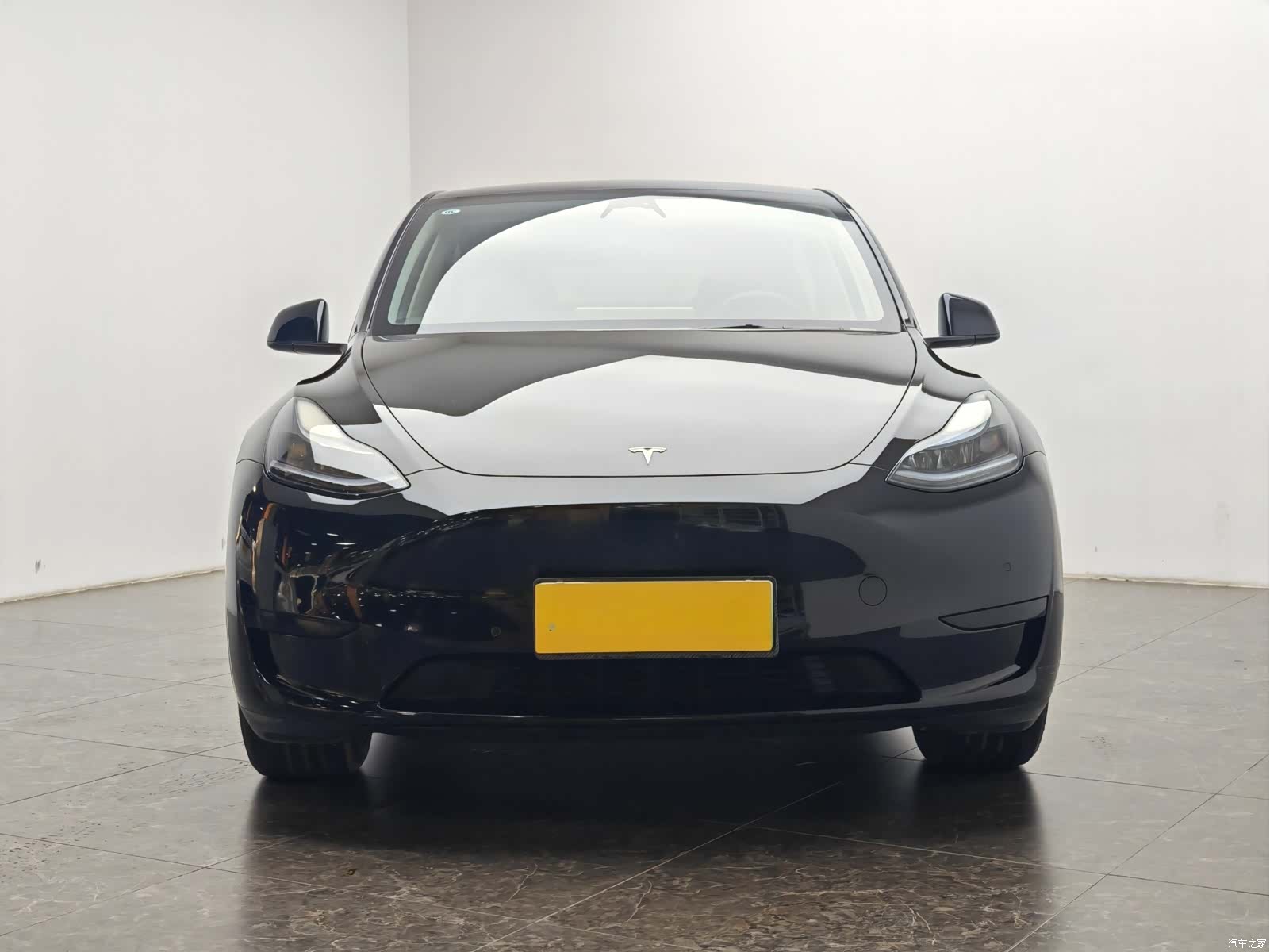 Tesla Model Y, 2024 все фото