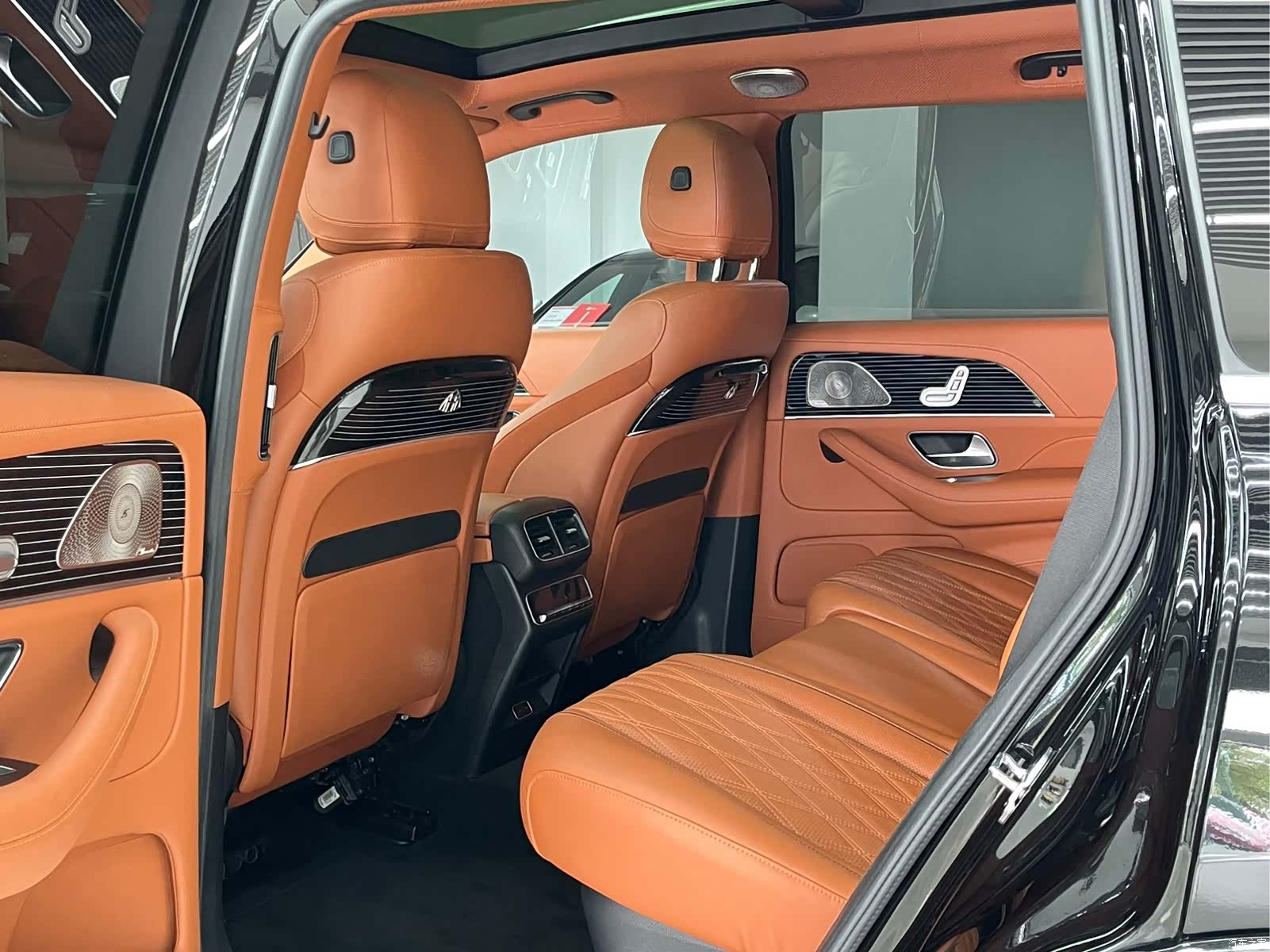 Mercedes-Benz GLS, 2024 17