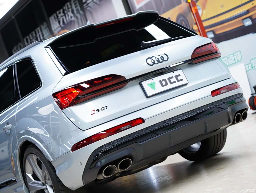 Audi Q7, 2024 3