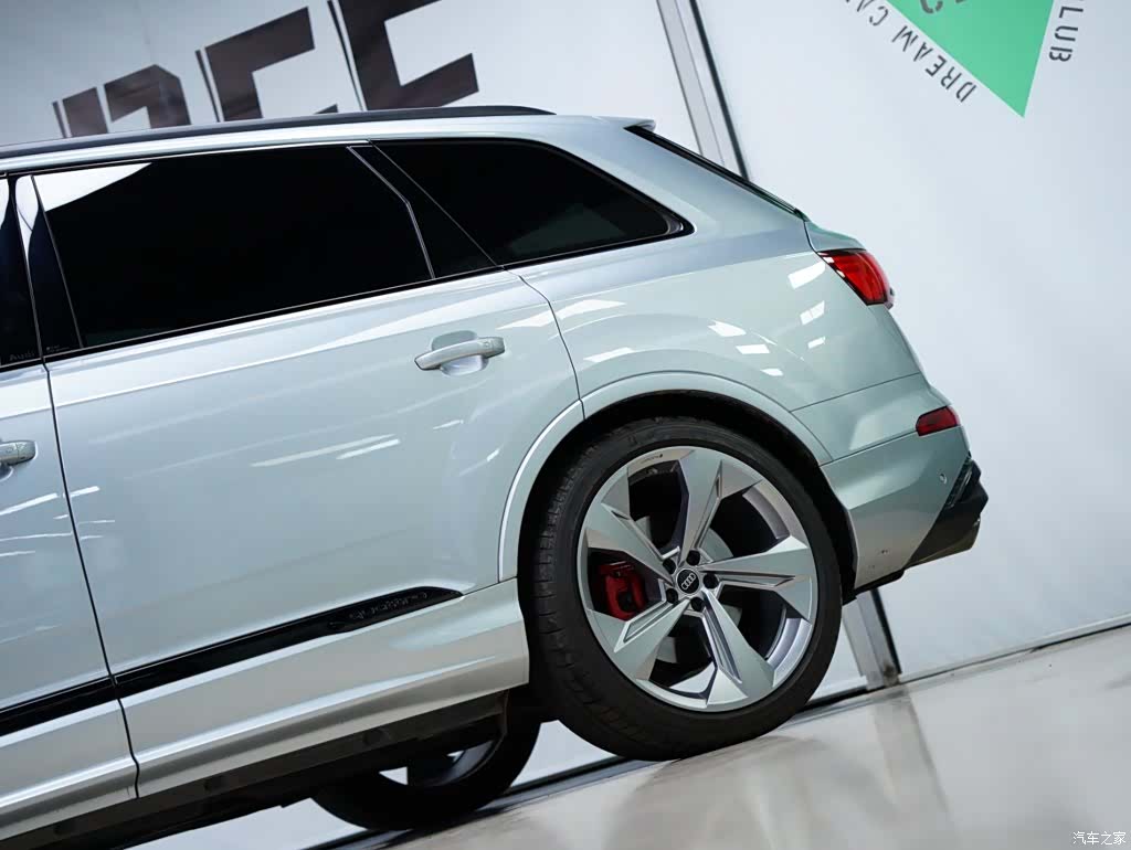 Audi Q7, 2024 24