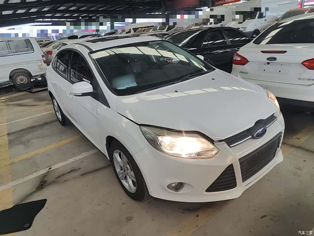 Ford Focus, 2014 4