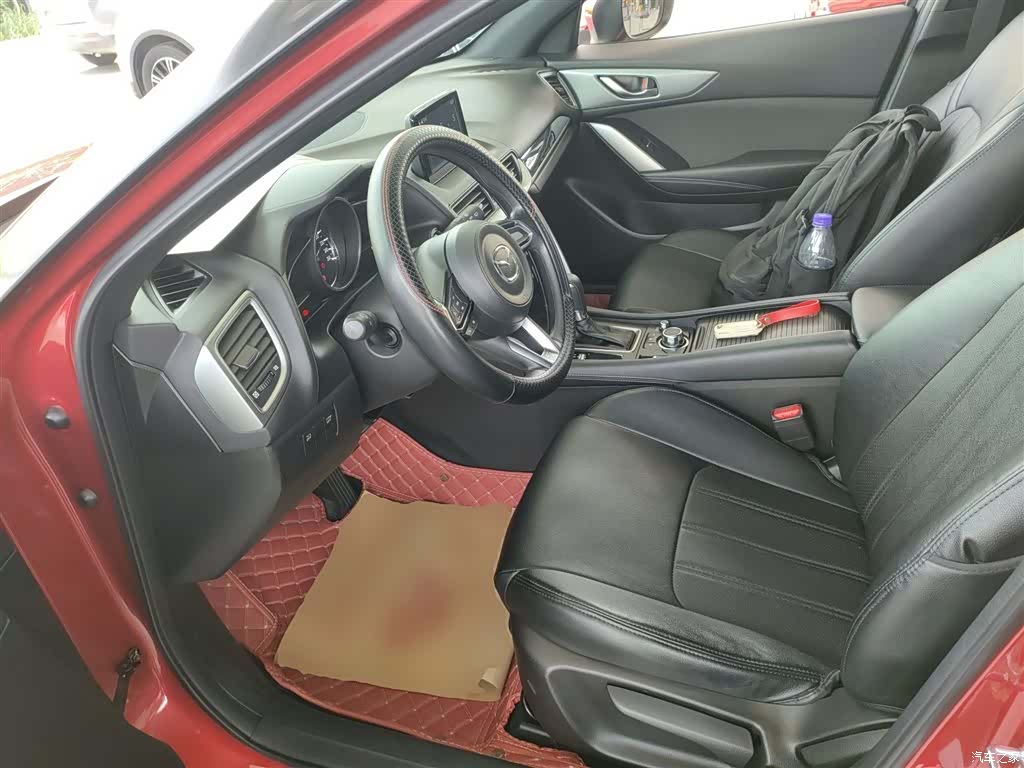 Mazda CX-4, 2019 11