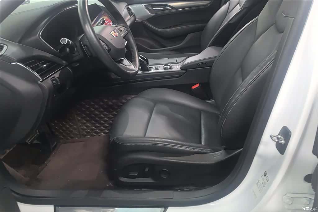 Cadillac CT5, 2022 9