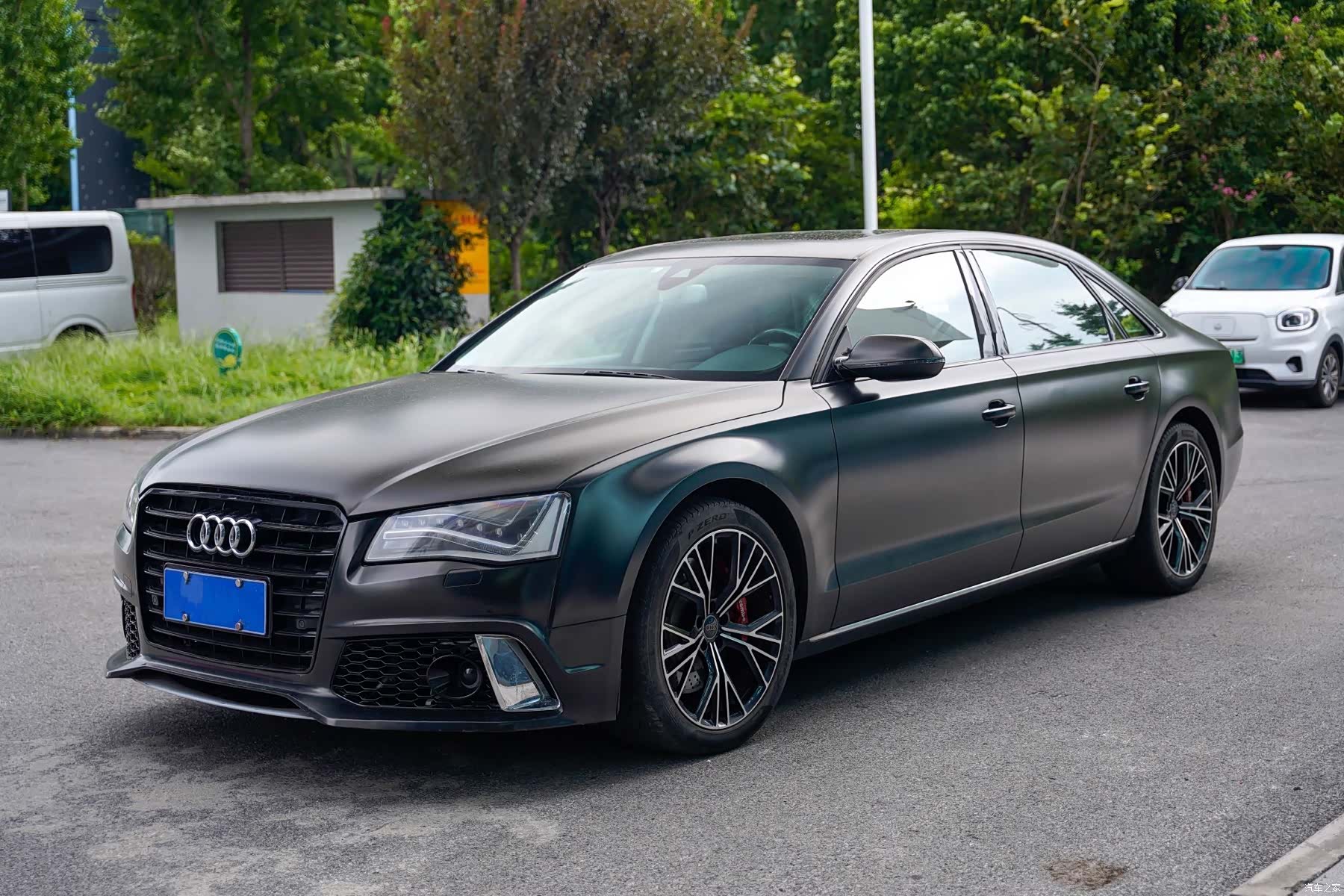 Audi A8L, 2012 1