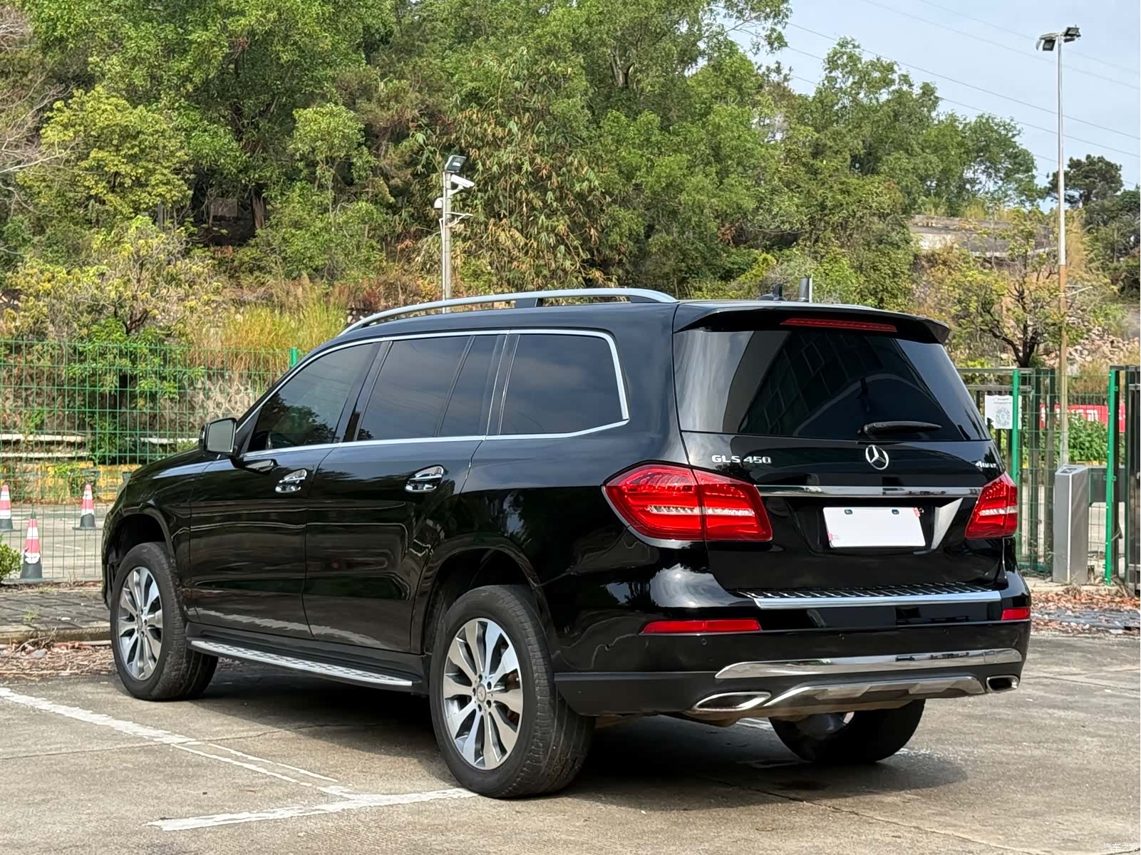 Mercedes-Benz GLS, 2018 13