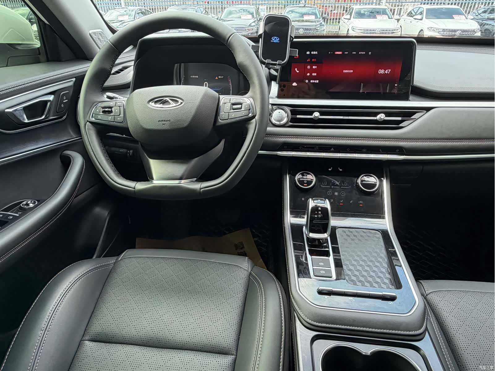 Chery Tiggo 8, 2025 13