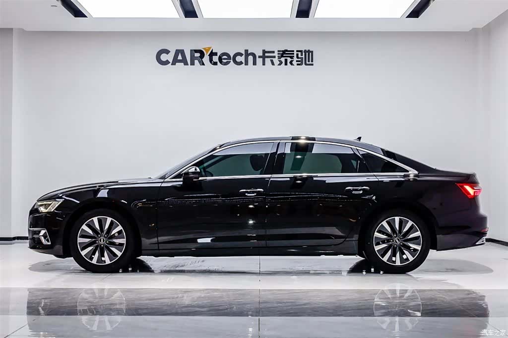 Audi A6L, 2022 3