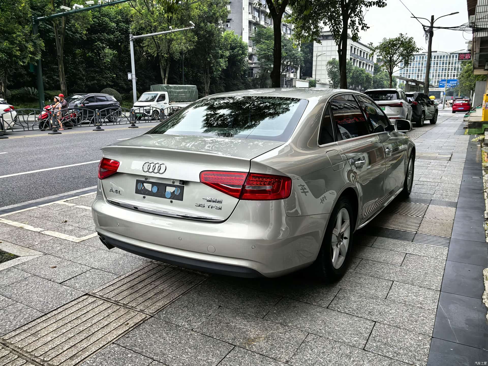 Audi A4L, 2015 7