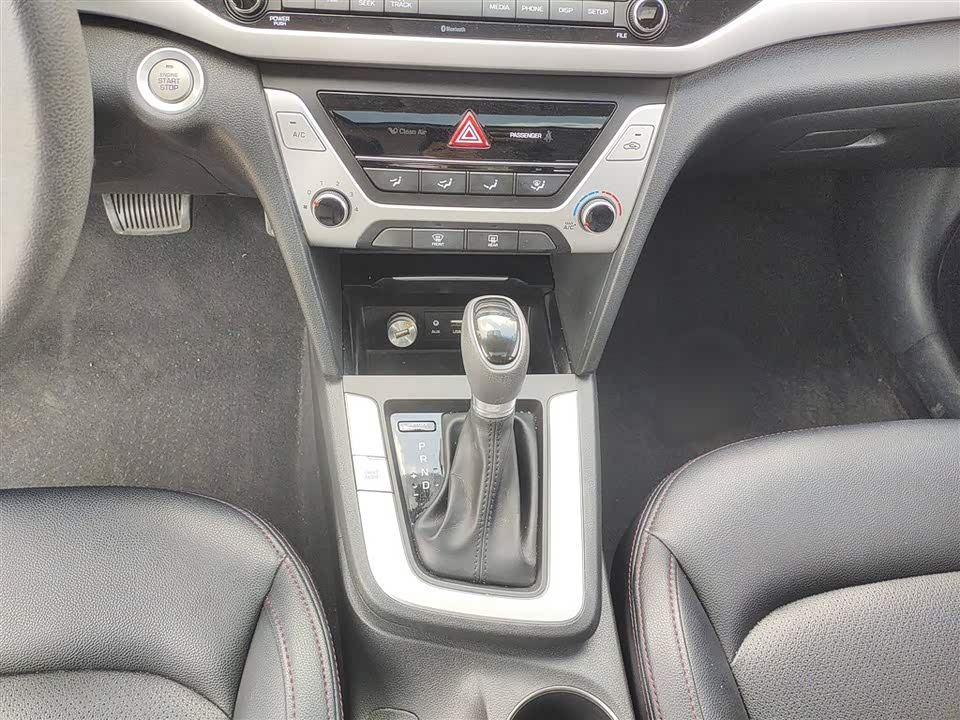 Hyundai Lead Hyundai Lead
