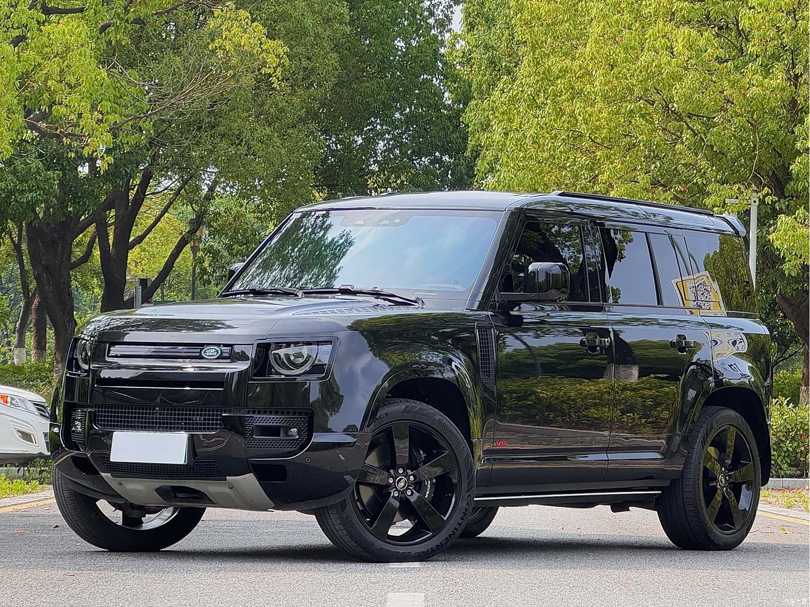 Land Rover Defender, 2024 1