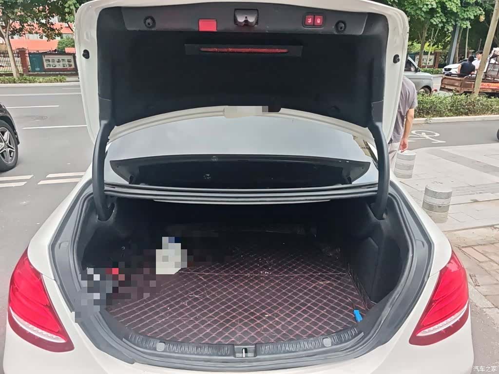 Mercedes-Benz E-Class, 2018 20