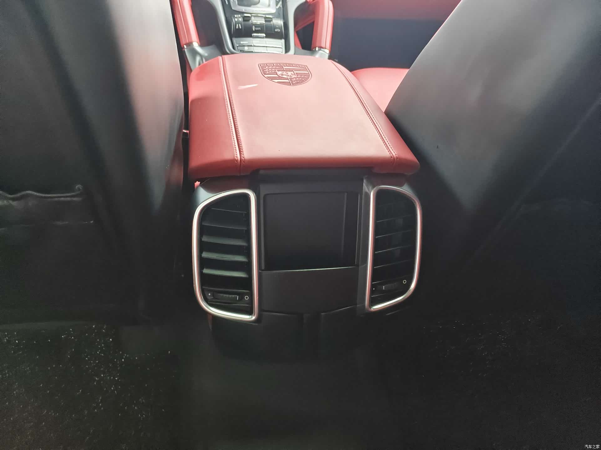 Porsche Cayenne, 2013 11