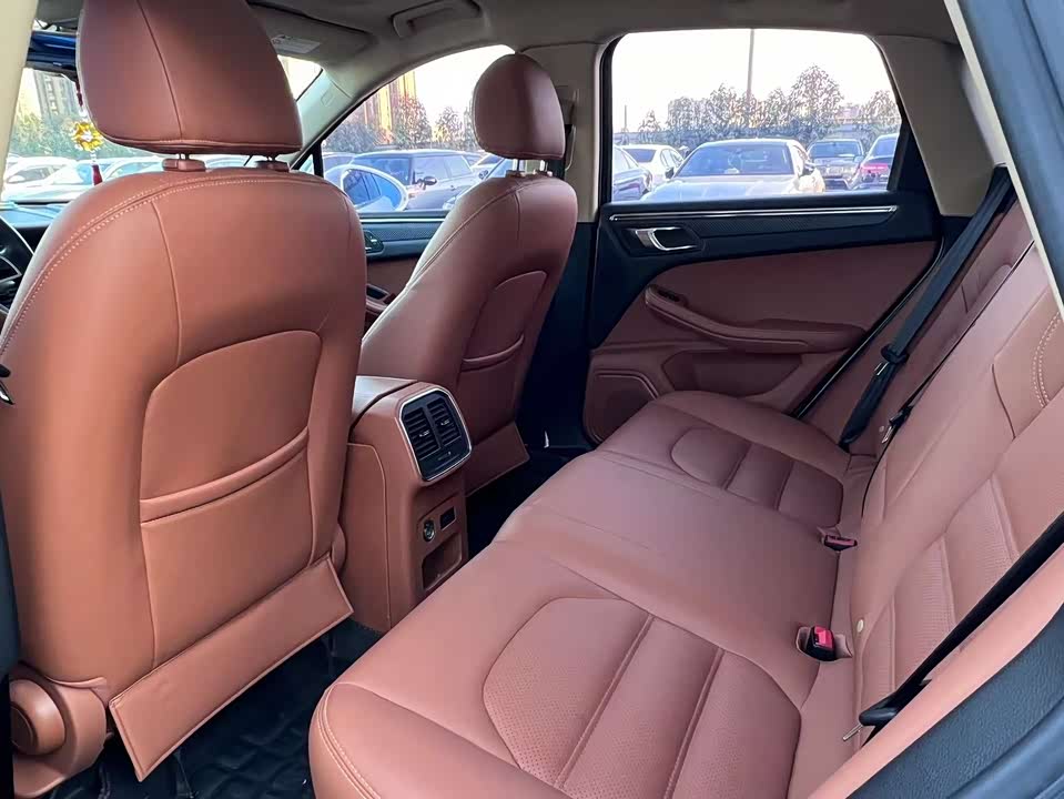 Zotye SR9