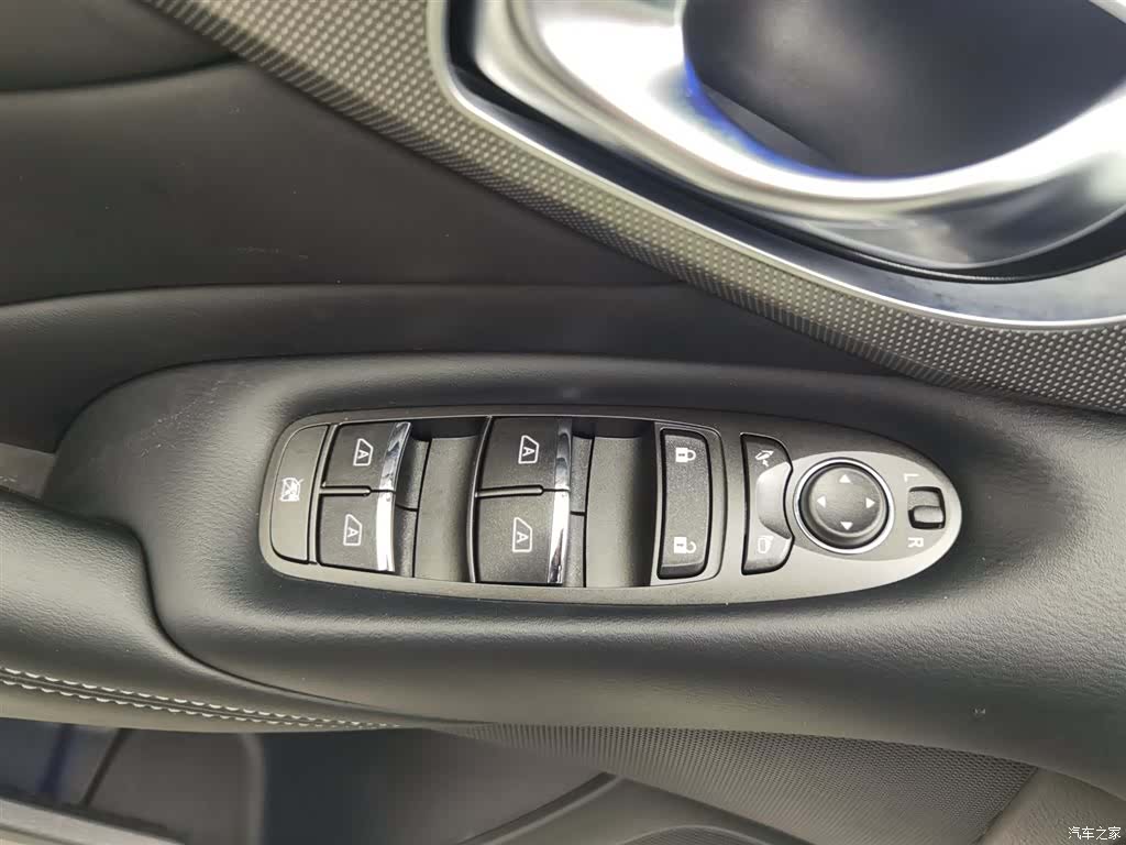 Infiniti Q50L, 2023 9