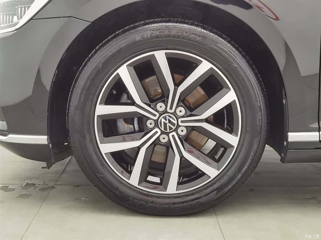 Volkswagen Magotan, 2021 17