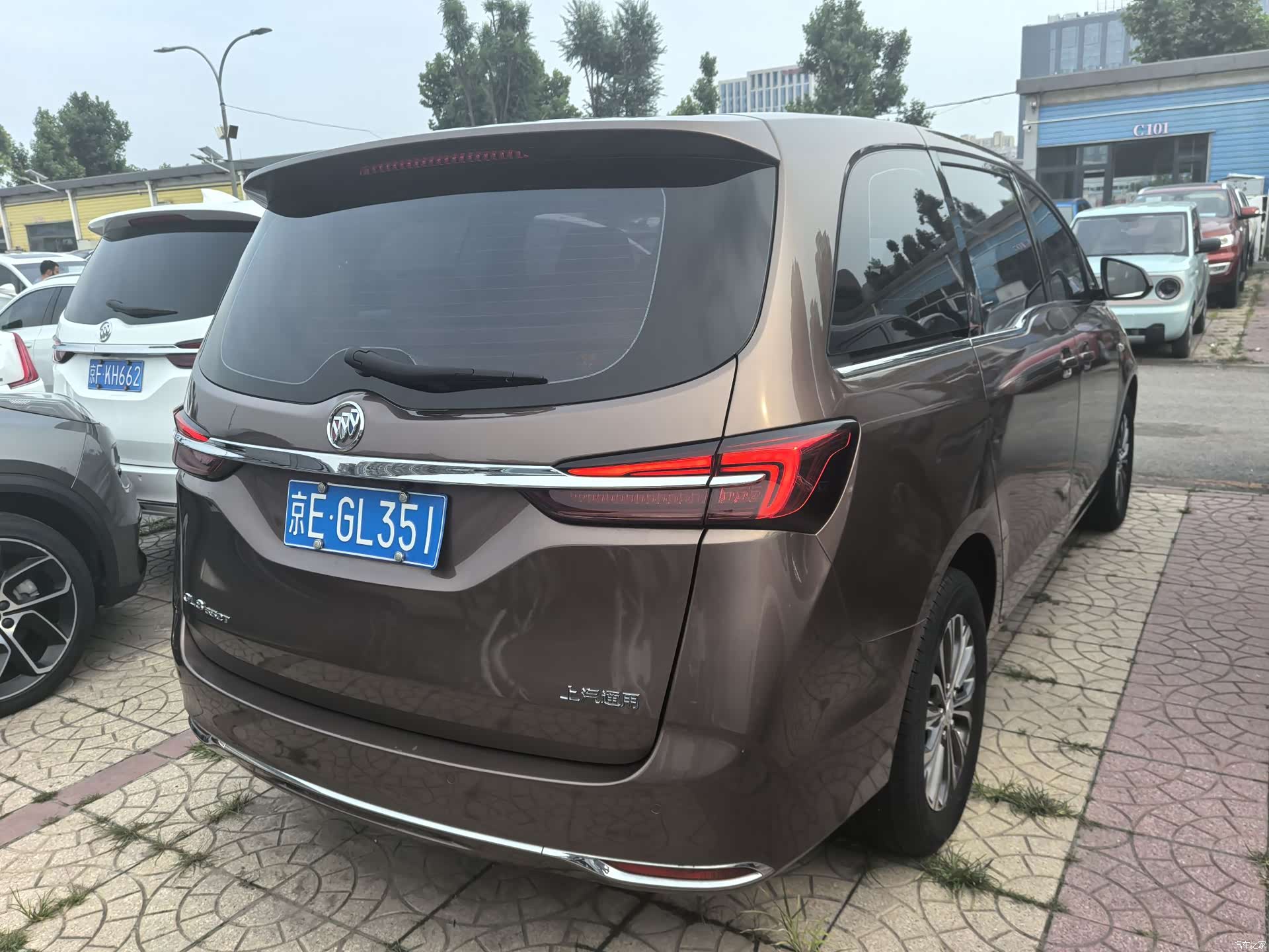 Buick GL8, 2020 4