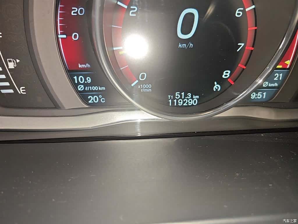 Volvo V60, 2015 все фото