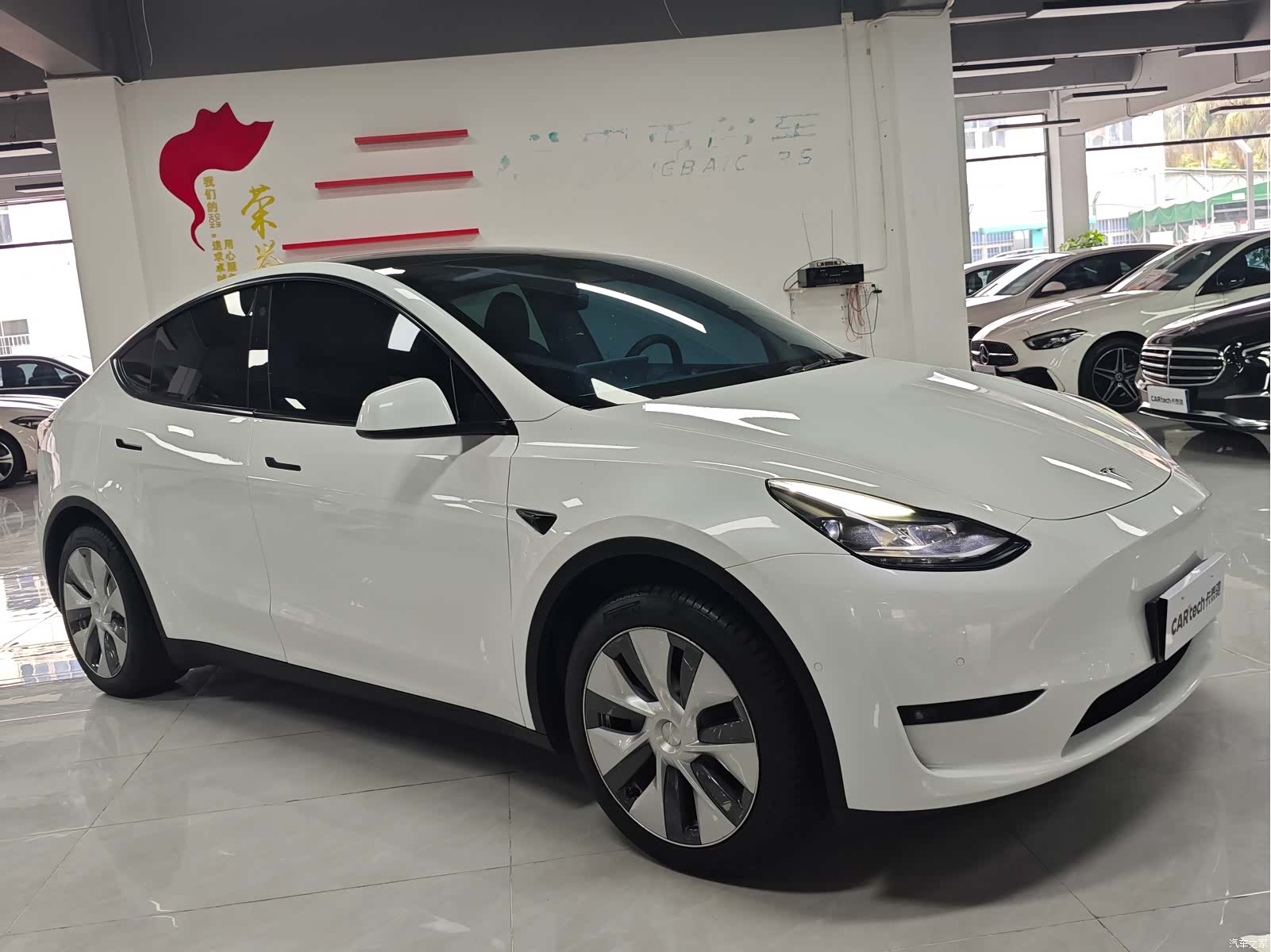 Tesla Model Y, 2022 3