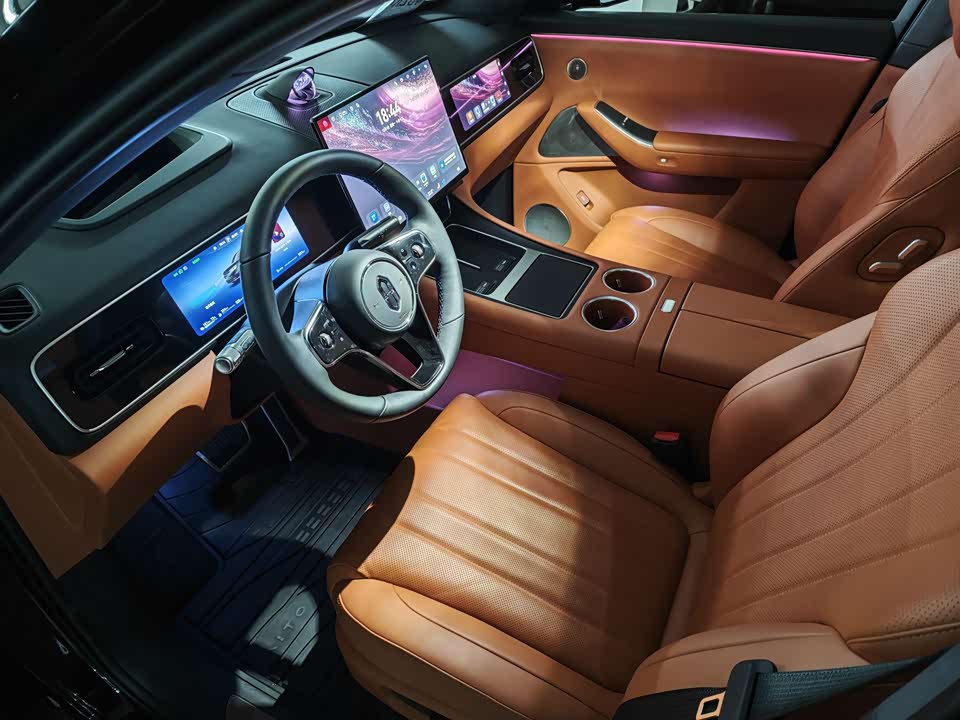 AITO Ask the world M7