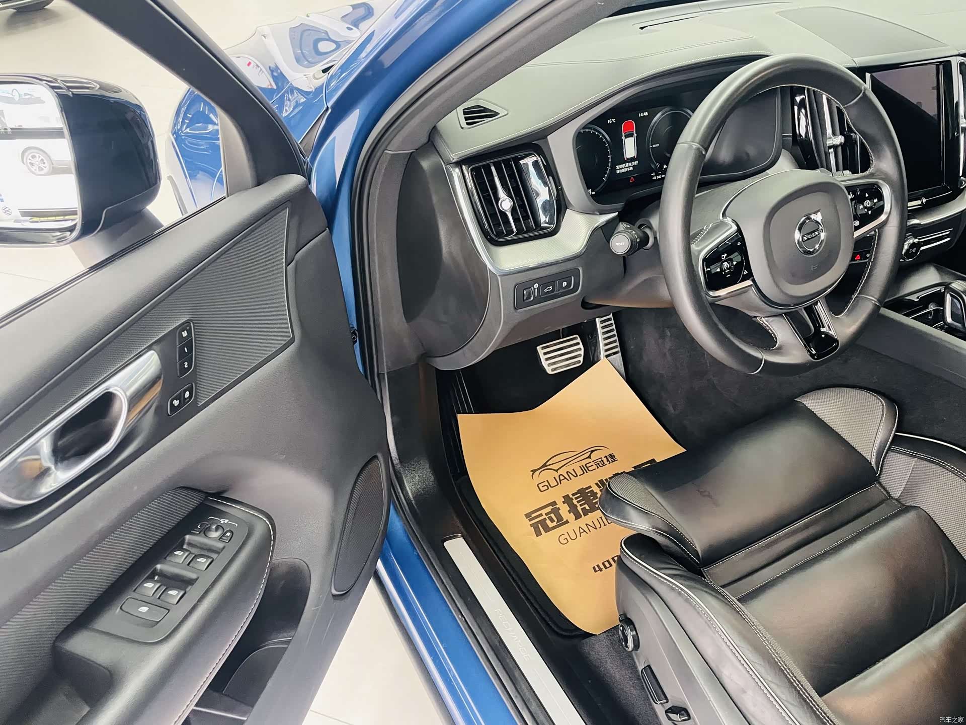Volvo XC60, 2020 все фото