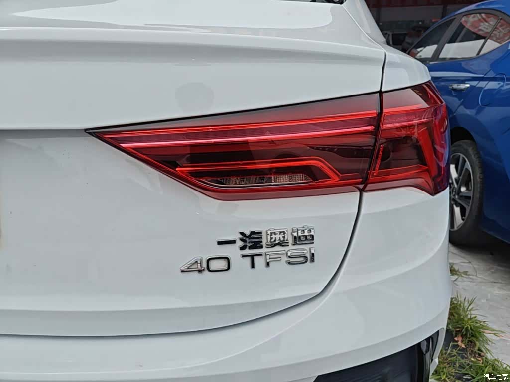 Audi Q3, 2022 8