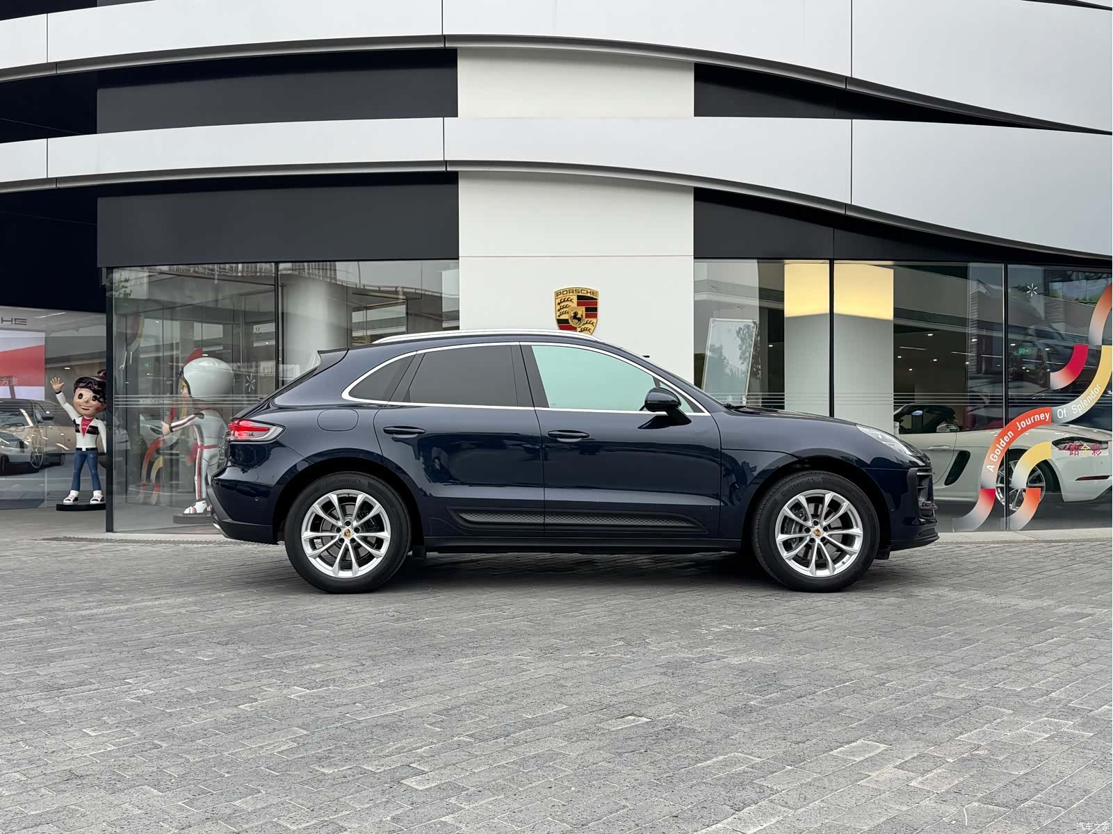 Porsche Macan, 2022 4
