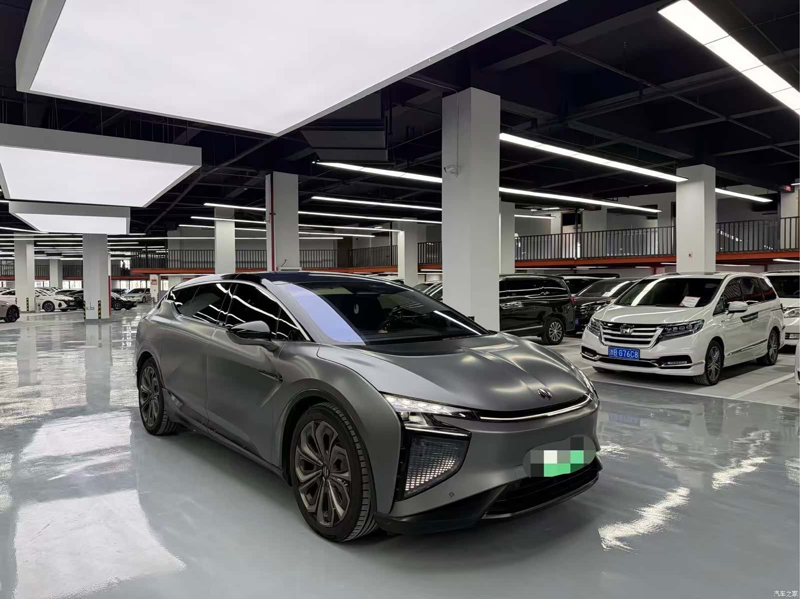 HiPhi X, 2022 3