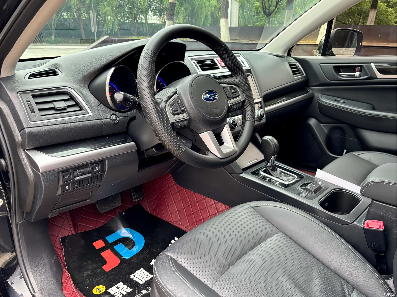 Subaru Outback, 2015 11