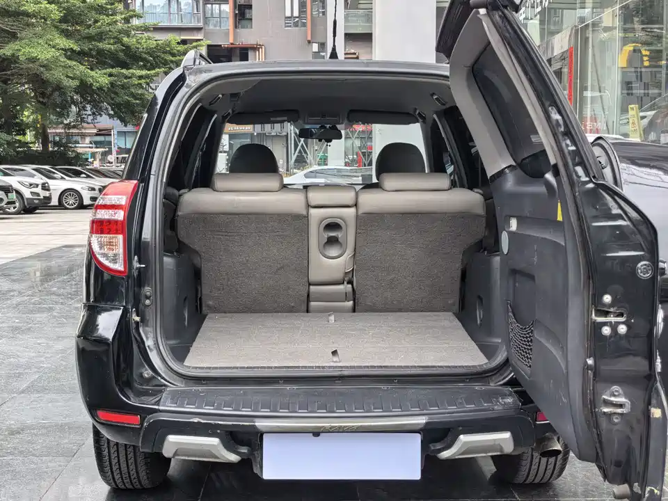 Toyota RAV4 Rongfang