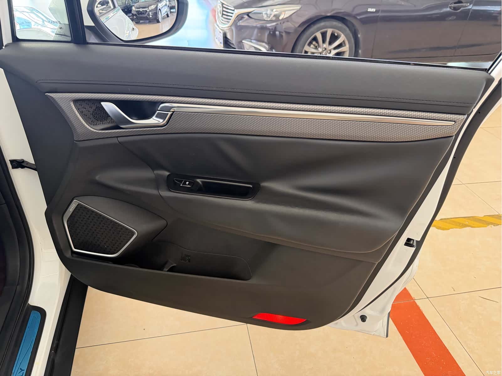 Geely Emgrand, 2017 17