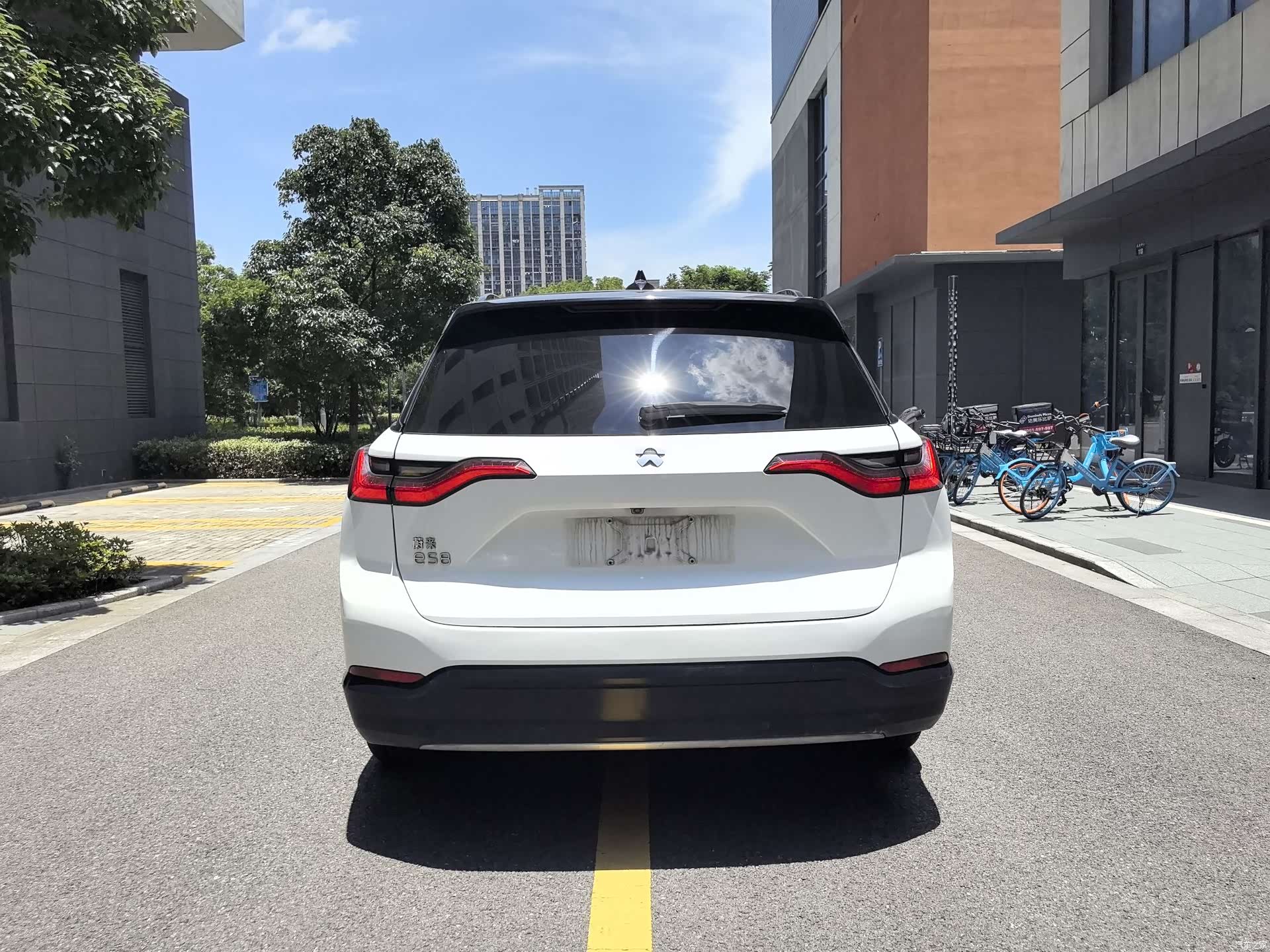 NIO ES8, 2019 13