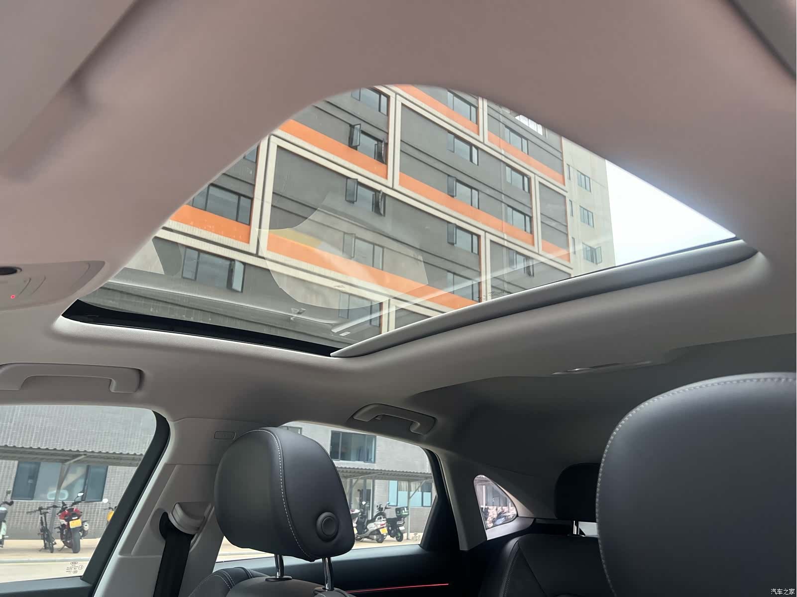 Audi Q3, 2023 11