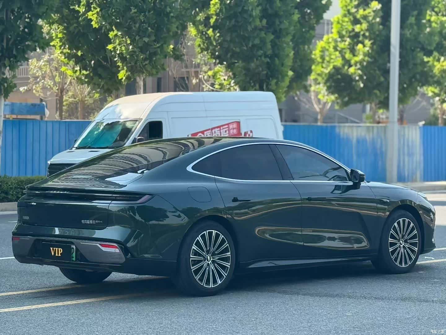 Geely 8, 2025 9